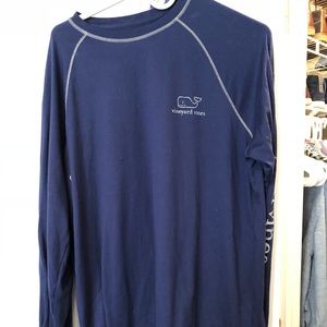Men’s size L vineyard Vines T-shirt long sleeve